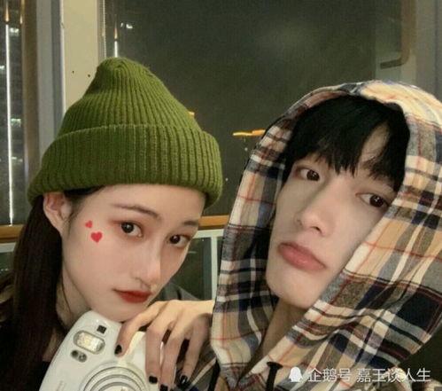 抖音情侣网红吃瓜视频,揭秘娱乐圈幕后真相