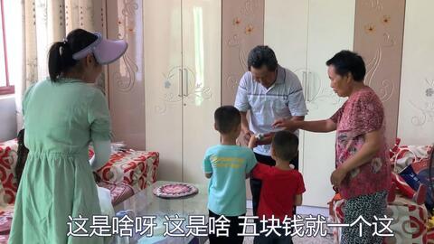 农村公公吃瓜视频,趣味横生的田园生活瞬间