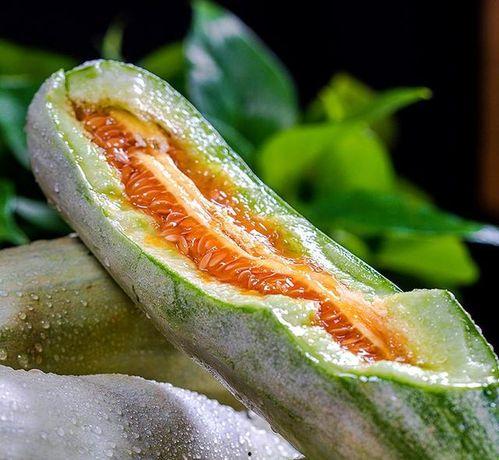 吃脆瓜的配音视频素材