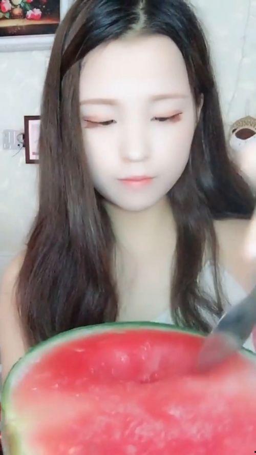 好看小姐姐吃瓜视频大全,小姐姐吃瓜视频精选集